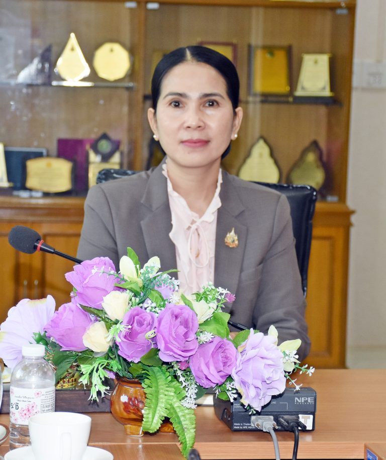ผอ.สพป.หนองคาย เขต 1 ร่วมรับชมรายการ “พฤหัสเช้า ข่าว สพฐ.” ครั้งที่ 17/2568