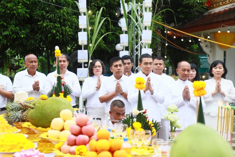 สพป.ตรัง เขต 1 ร่วมพิธีบวงสรวงและสมโภชศาลหลักเมืองตรัง ประจำปี 2568