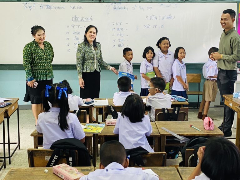สพป.ภูเก็ต ติดตาม การจัดการเรียนการสอน ภาคเรียนที่ 1 /2568 ตามนโยบายสู่การปฎิบัติ “เรียนดี มีความสุข” สุขาดี มีความสุข ห้องเรียนคุณภาพ โครงการอาหารกลางวัน ความปลอดภัยในสถานศึกษา ของโรงเรียนในสังกัด