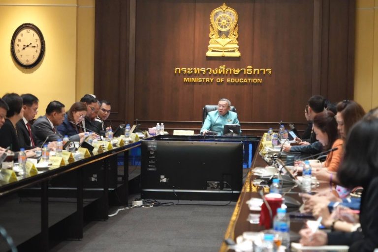 สพฐ. ร่วมประชุมประสานภารกิจ ศธ. ครั้งที่ 19/2568 ต่อยอดโครงการพี่เลี้ยงคู่พัฒนา สู่การเรียนรู้ไร้พรมแดน สนับสนุนความเสมอภาคทางการศึกษา