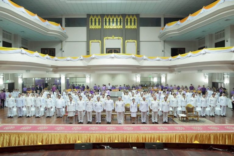 สพฐ. ร่วมกิจกรรมเฉลิมพระเกียรติ สมเด็จพระนางเจ้าฯ พระบรมราชินี เนื่องในโอกาสวันเฉลิมพระชนมพรรษา 3 มิถุนายน 2568