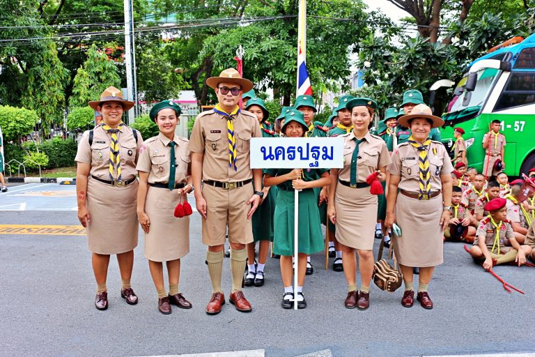 สพป.นครปฐม เขต 1 ร่วมพิธีทบทวนคำปฏิญาณ-สวนสนามของลูกเสือ ปี 2568
