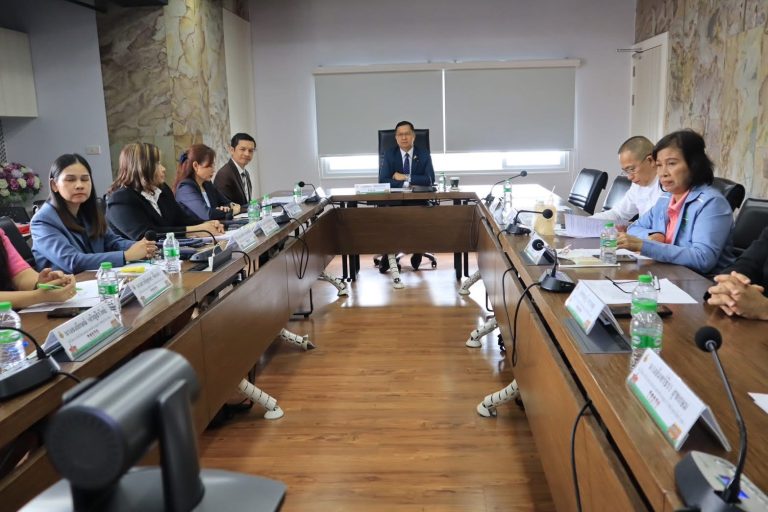 สพฐ. ประชุมจัดทำแนวทางการจัดสรรงบประมาณสนับสนุนการเดินทางไปเรียนรวมของนักเรียน กรณีรวมหรือยกเลิกสถานศึกษาขั้นพื้นฐาน