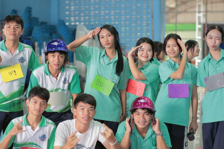 โรงเรียนเชียงกลมวิทยา สพม.เลย หนองบัวลำภู จัดอบรม “ทักษะคิดการเอาชีวิตรอดภัยบนท้องถนน”
