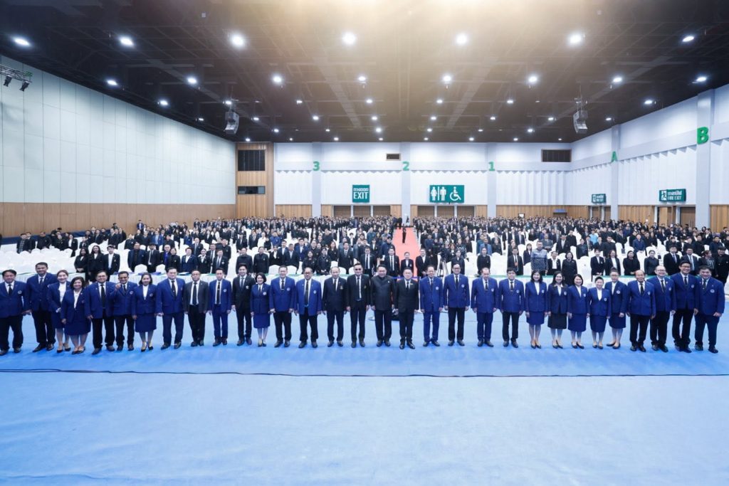 เลขาธิการ กพฐ. ร่วมงานสัมมนาวิชาการและประชุมใหญ่สามัญประจำปี 2568 สภาผู้ปกครอง-ครู เดินหน้าสู่อนาคตพร้อมเรียนรู้ "โอกาสและความเสี่ยงของ AI ต่อเยาวชน"