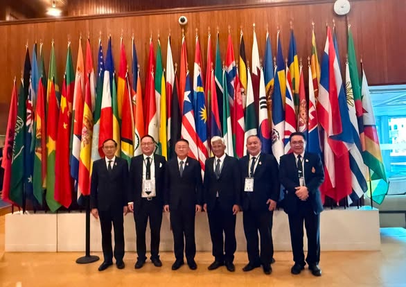 สพฐ. ร่วมคณะ ศธ. ประชุม Transforming Education Summit +4 ณ องค์การยูเนสโก แลกเปลี่ยนแนวทางพัฒนาการศึกษาบนเวทีโลก