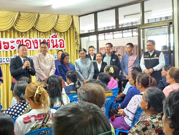 เลขาธิการ กพฐ. ร่วมคณะผู้บริหาร ศธ. ลงพื้นที่นครพนม ติดตามการใช้ AI เพื่อการศึกษา ลดความเหลื่อมล้ำ เพิ่มโอกาสการเรียนรู้